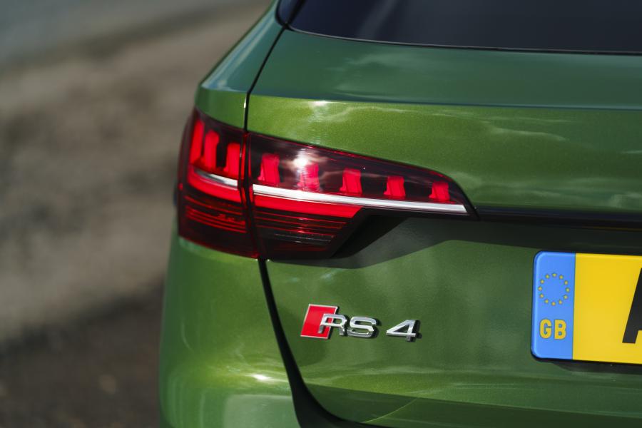 Детали экстерьера Audi RS4 Avant (B9) 2020 года  (UK) (фото 39 из 99)